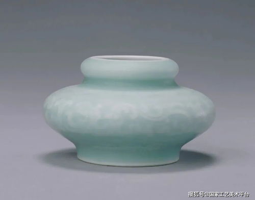 從工藝美術藏品看乾隆審美 是“土味”奢華，還是集大成的帝王氣象？